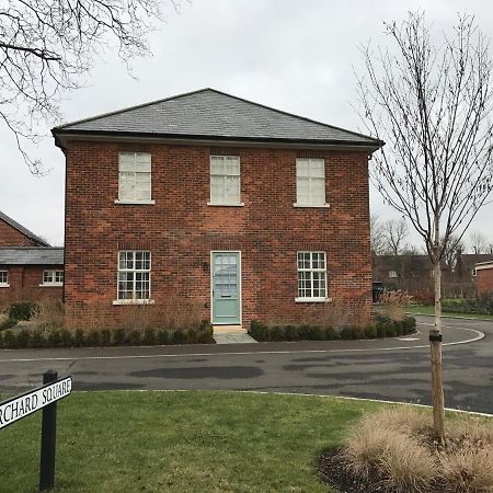 The Officers' Mess - The Garden Quarter Villa Bicester Eksteriør bilde