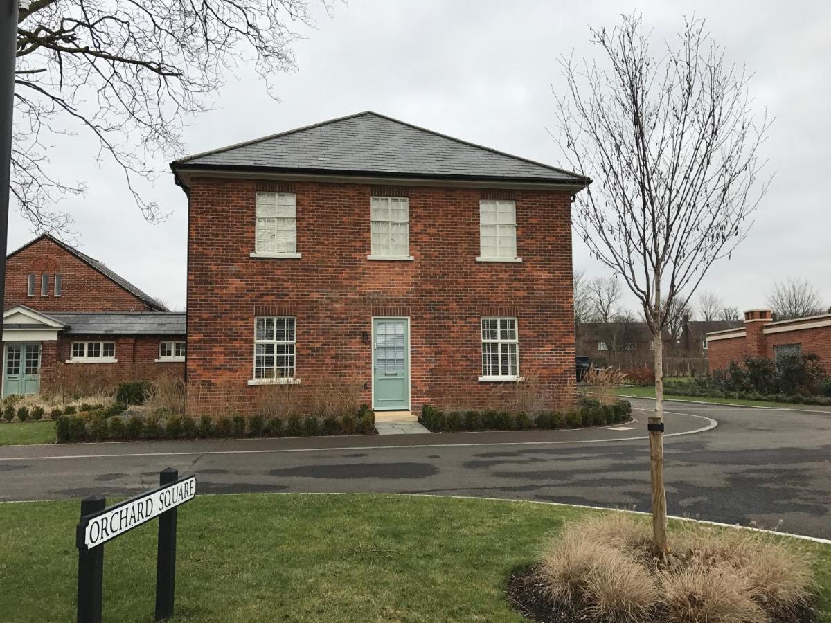 The Officers' Mess - The Garden Quarter Villa Bicester Eksteriør bilde